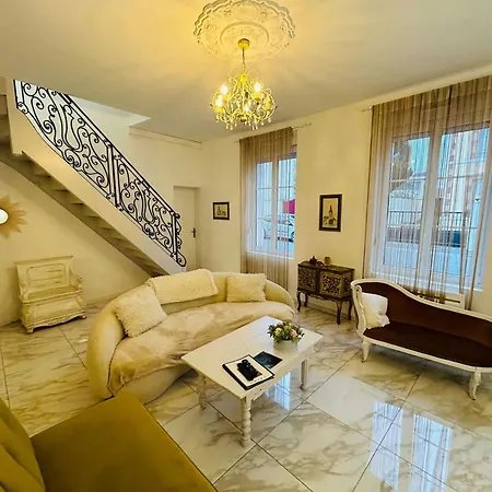 Magnifique Maison Dartiste La Maison Aerts